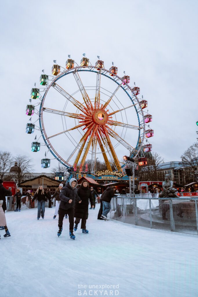 rotes rathaus christmas market berlin