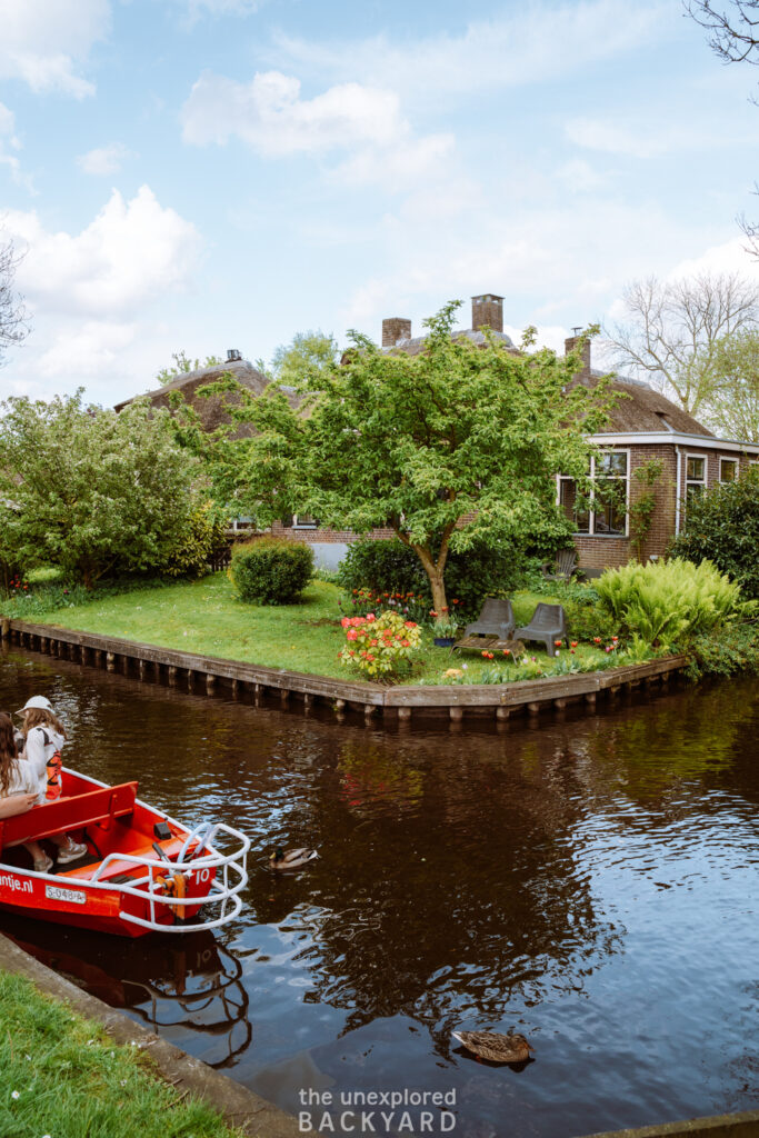 visit giethoorn